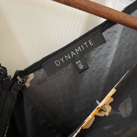 Dynamite floral romper - Picture 3 of 3